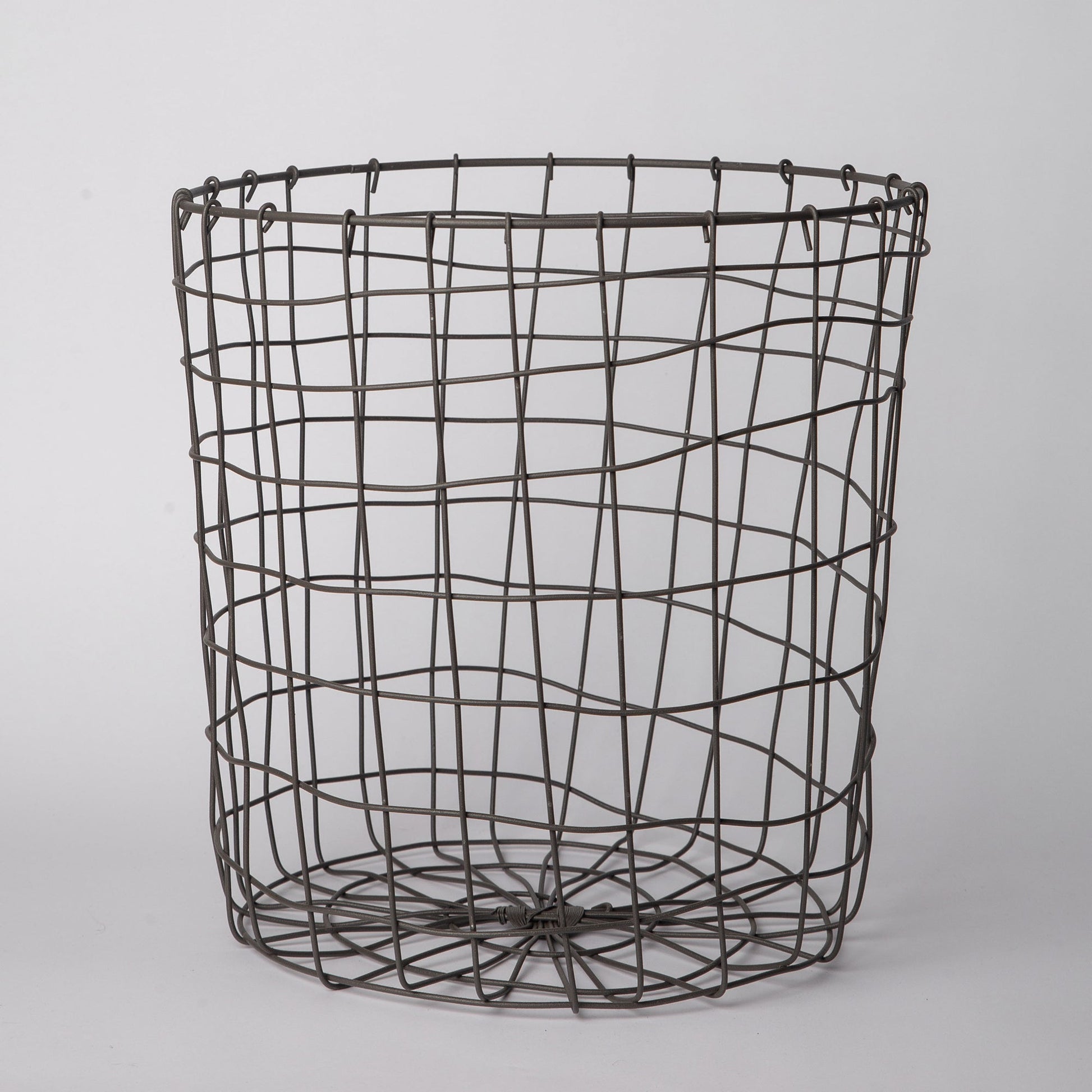 308 - Round Iron Basket